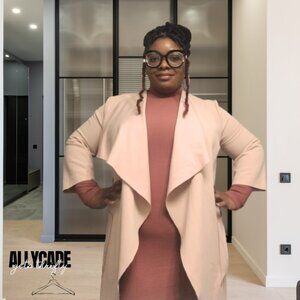 Meet your Posher, Alecia